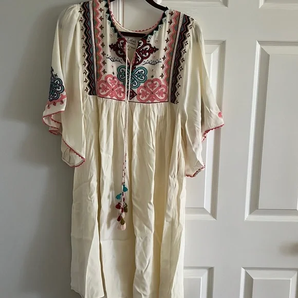 Label Ritukumar Dresses | Ritu Kumar Embroidered Dress | Color: Red | Size: S | Shrutig's Closet